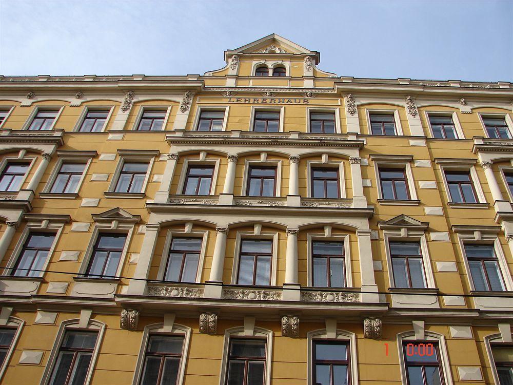 Pension Lehrerhaus Vienna Exterior photo